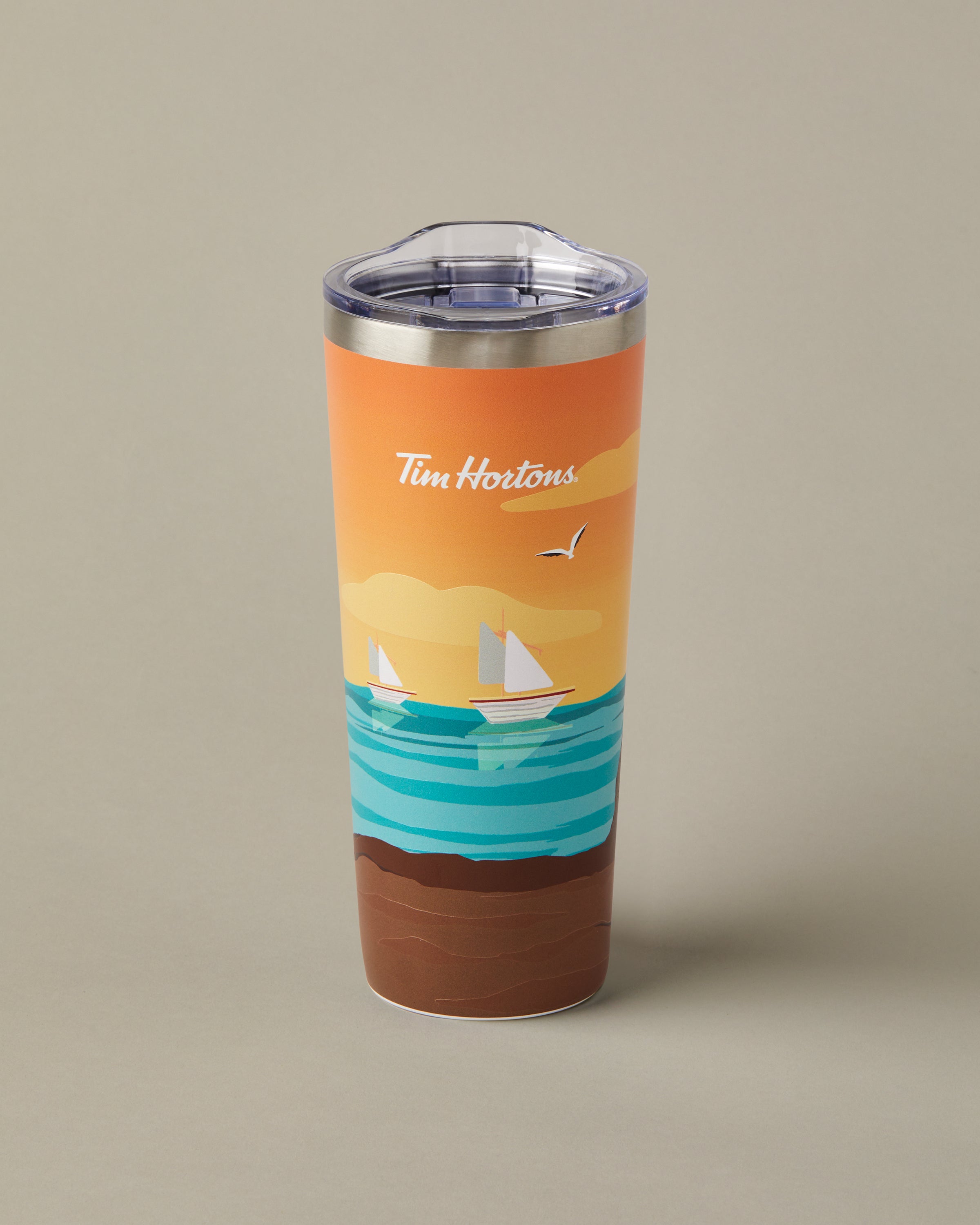 22oz stainless steel Tim Hortons travel mug with New Brunswick landscape design, insulated for hot and cold drinks | Gobelet de voyage en acier inoxydable Tim Hortons de 22 oz représentant des paysages du Nouveau-Brunswick, isotherme pour boissons chaudes et froides. - Image #2