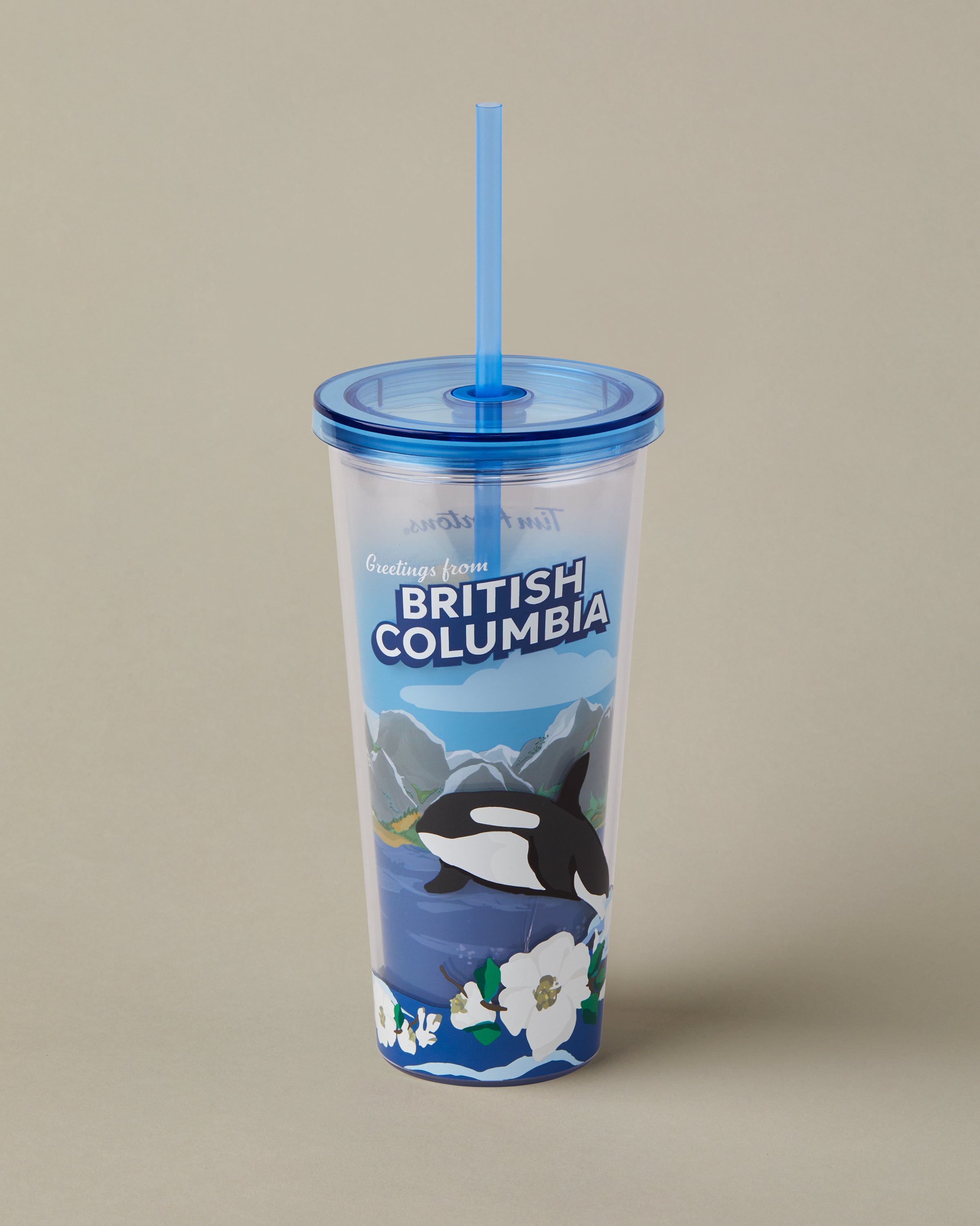 24oz Plastic Straw Tumbler with Canada design, for cold drinks | Gobelet de plastique de 24 oz avec paille représentant des paysages canadiens, pour les boissons froides. - Image #1