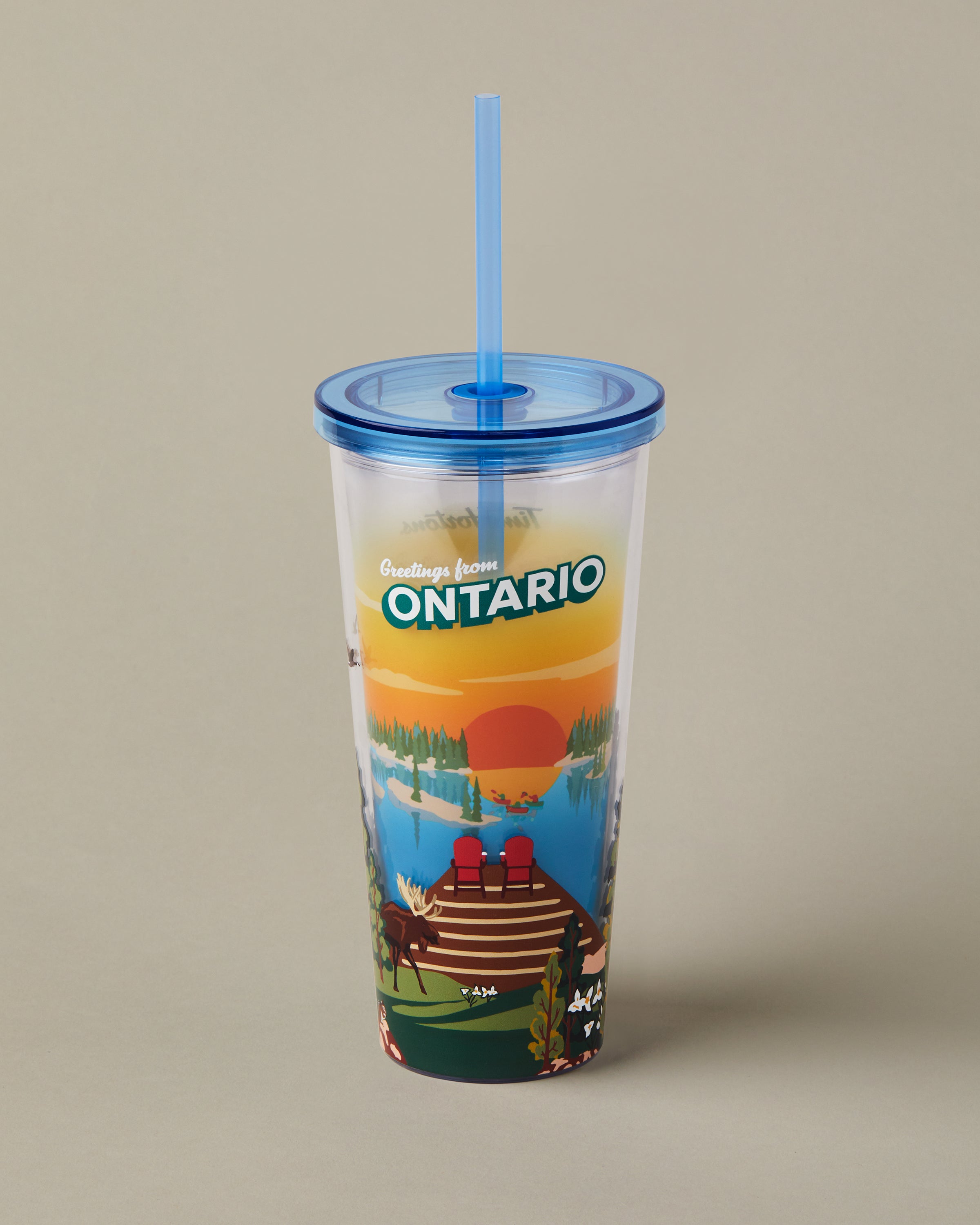 24oz Plastic Straw Tumbler with Canada design, for cold drinks | Gobelet de plastique de 24 oz avec paille représentant des paysages canadiens, pour les boissons froides. - Image #1