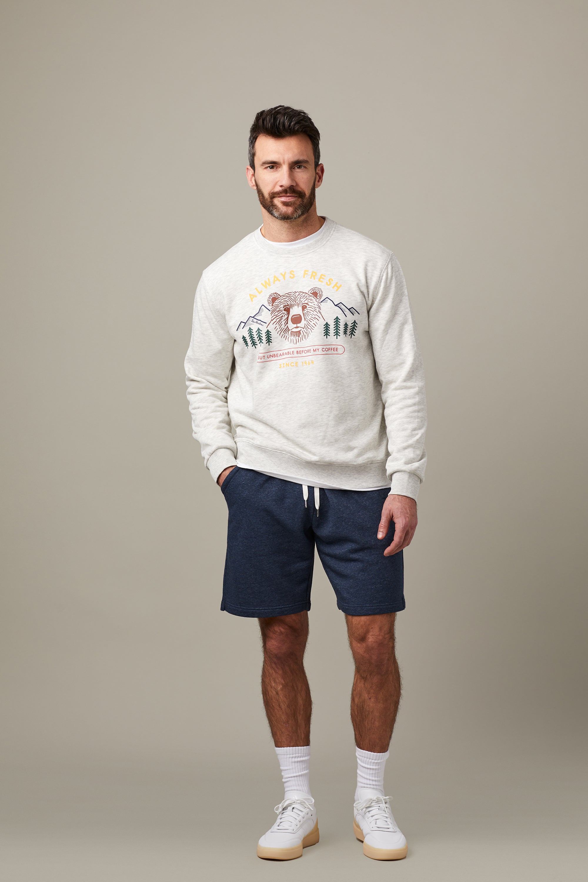 Tim Hortons Travel French Terry Shorts Navy | Short molletonné bleu marine collection de voyage de Tim Hortons - Image #2