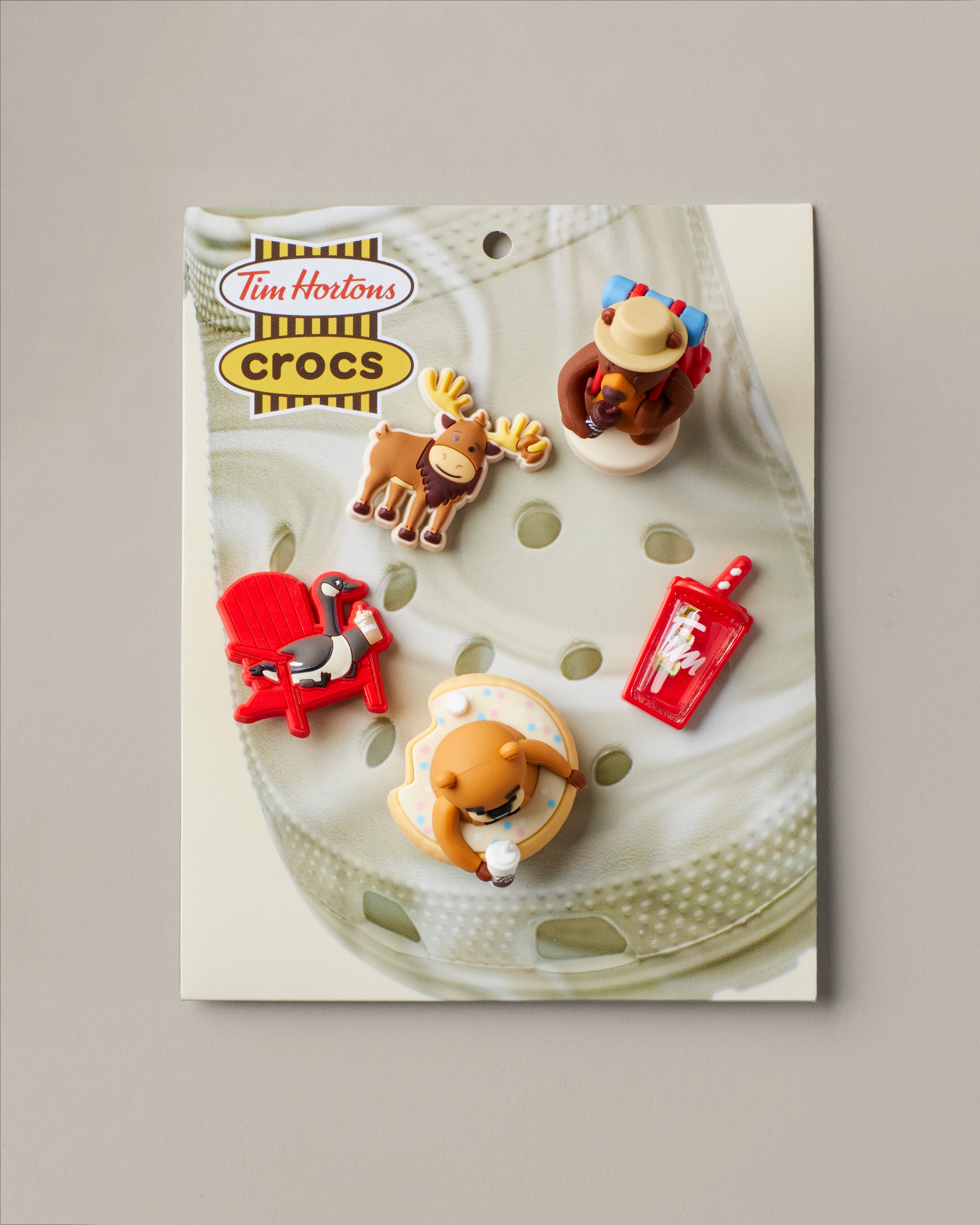 Tim Hortons brew crew set of 5 jibbitz charms | Ensemble Clique du café Tim Hortons de 5 porte-bonheur Jibbitz