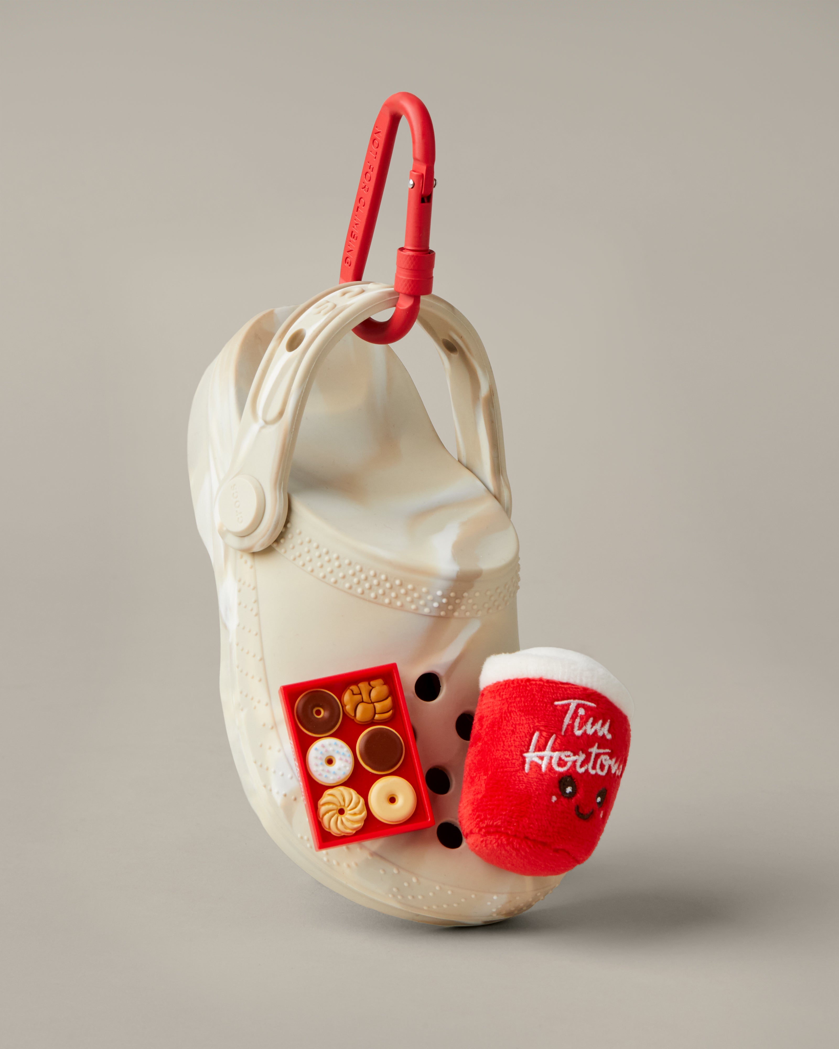 Tim Hortons and Crocs collaboration classic clog pouch bag charm in Iced Capp inspired colours | Crocs® et Tim Hortons® présentent : la pochette porte-bonheur Crocs classique aux couleurs inspirées du cappuccino glacé
