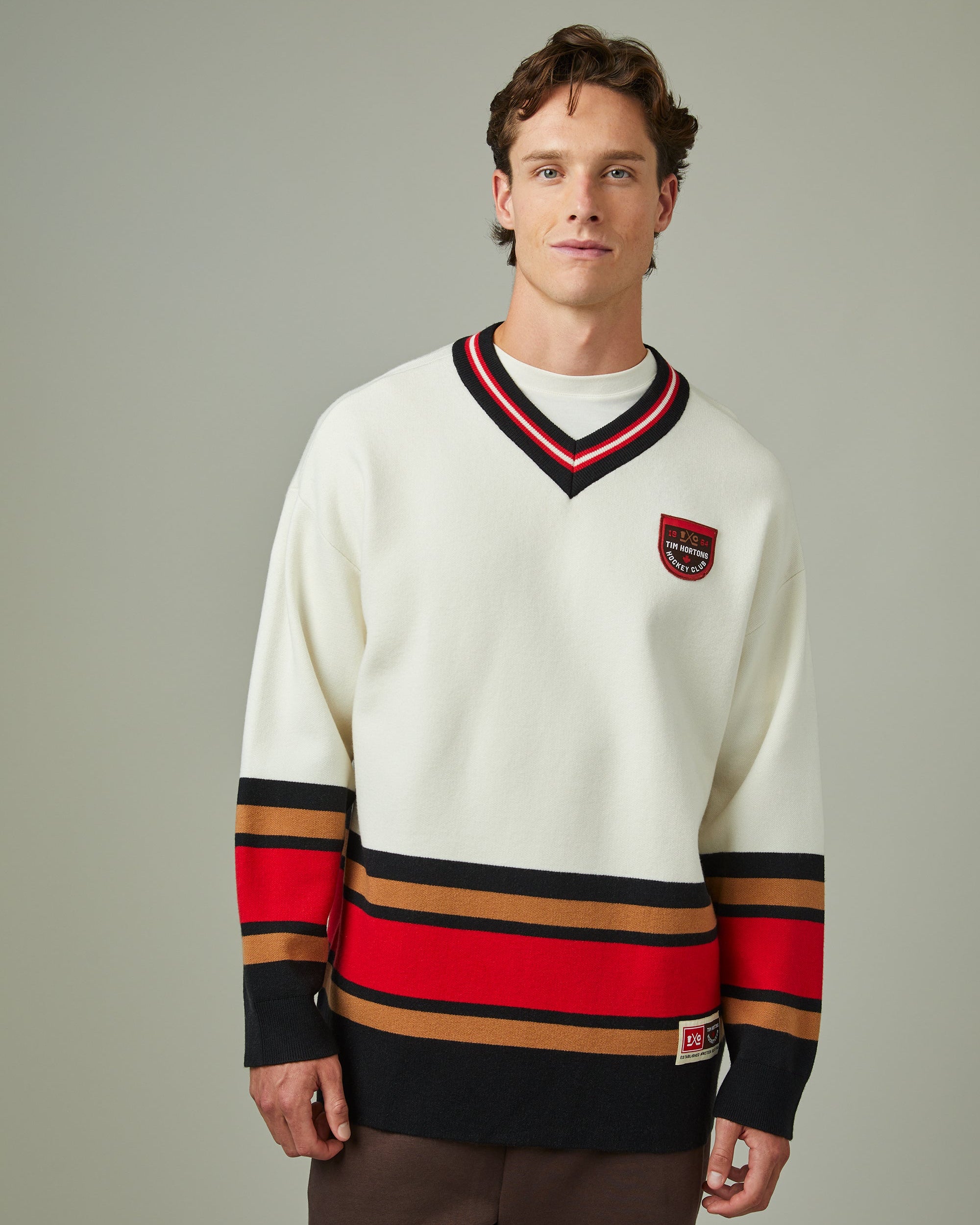 Limited edition Tim Hortons unisex Hockey Knit Sweater | Chandail de hockey en tricot unisexe d’édition limitée Tim Hortons - Image #2