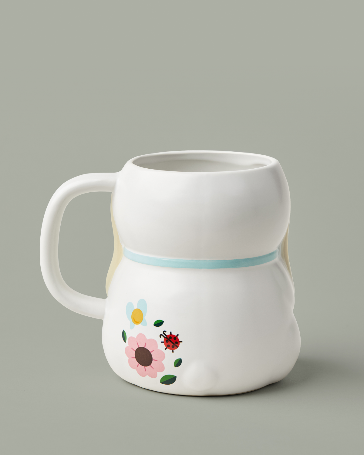 Limited edition Tim Hortons 20oz Easter Bunny Ceramic Mug | Tasse de porcelaine de 20 oz Tim Hortons en édition limitée – Lapin mignon - Image #2