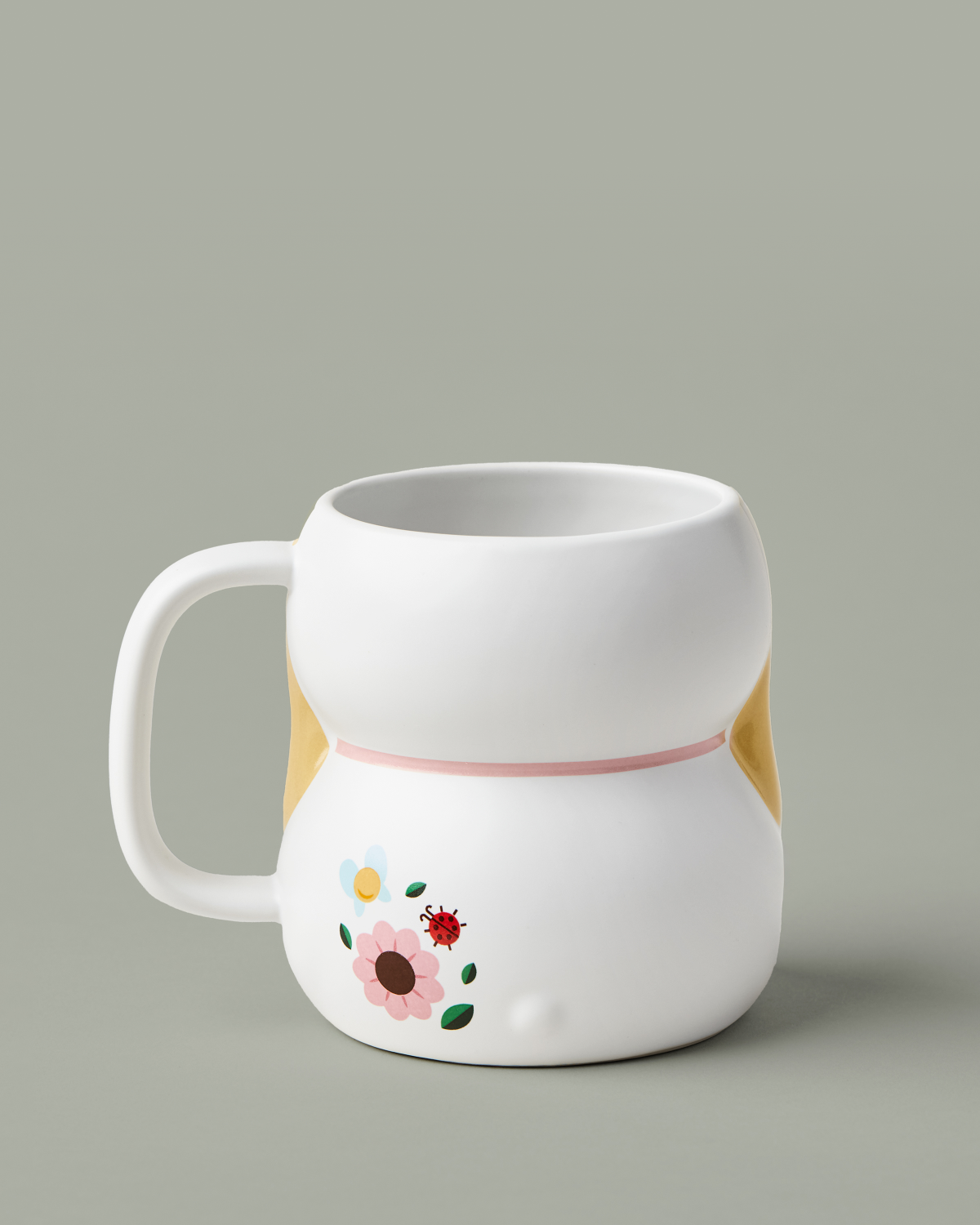 Limited edition Tim Hortons 10oz Easter Bunny Ceramic Mug | Tasse de porcelaine de 10 oz Tim Hortons en édition limitée – Lapin mignon - Image #2