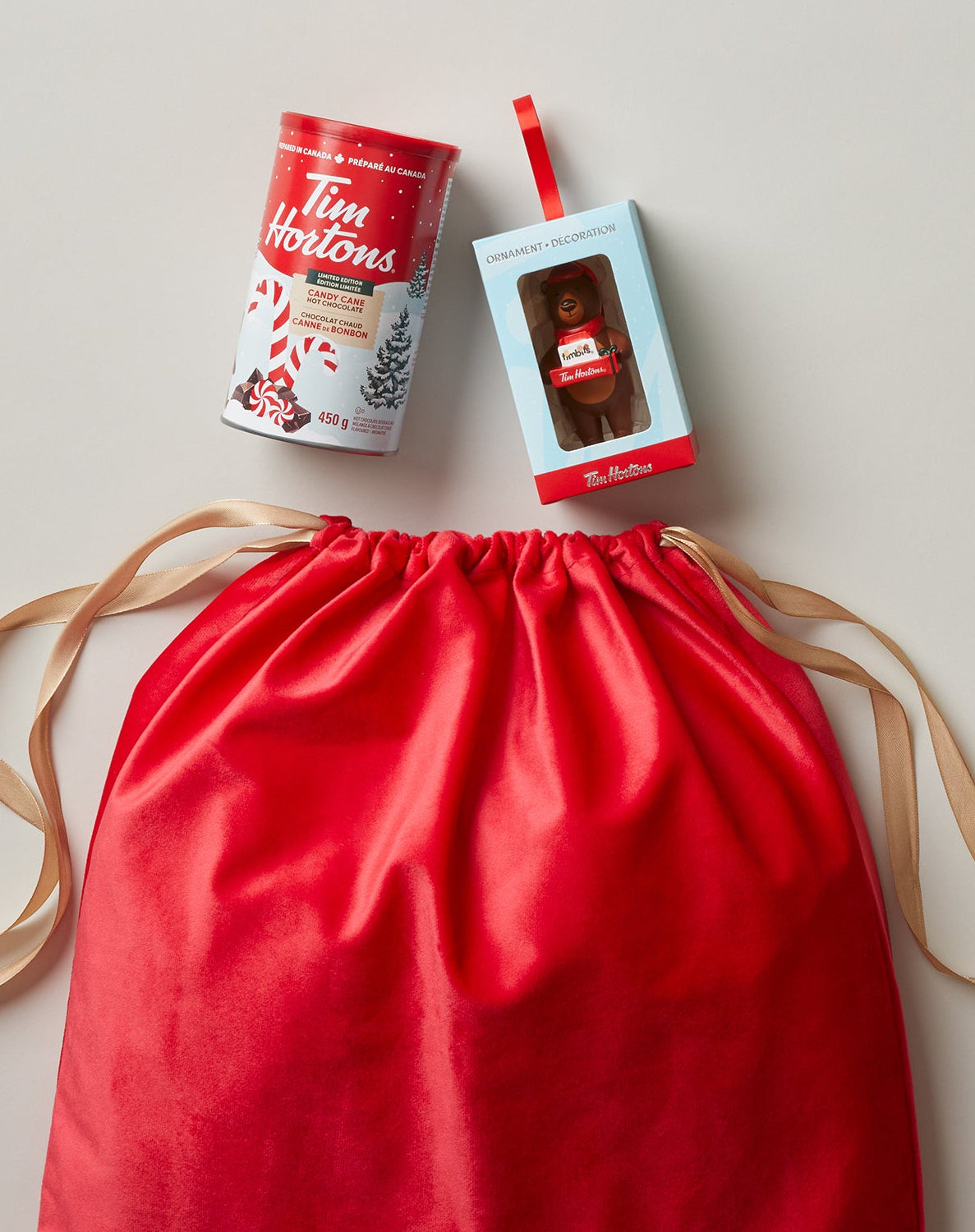 Tim Hortons Holiday Ornament Gift Bundle  | Ensemble-cadeau Tim Hortons – Décoration des Fêtes  - Image #1