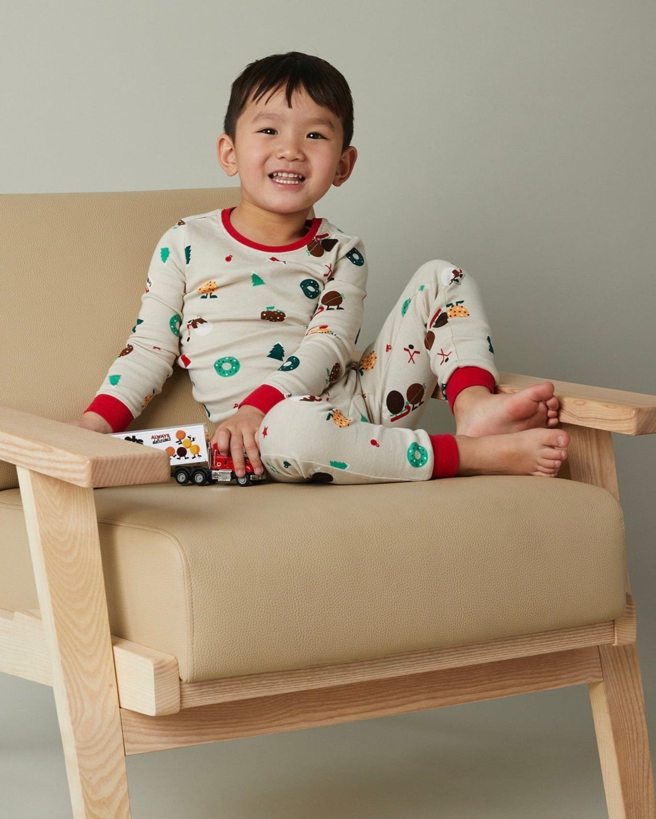 Tim Hortons Kids Holiday Pajamas | Pyjama des Fêtes pour enfant de Tim Hortons - Image #4