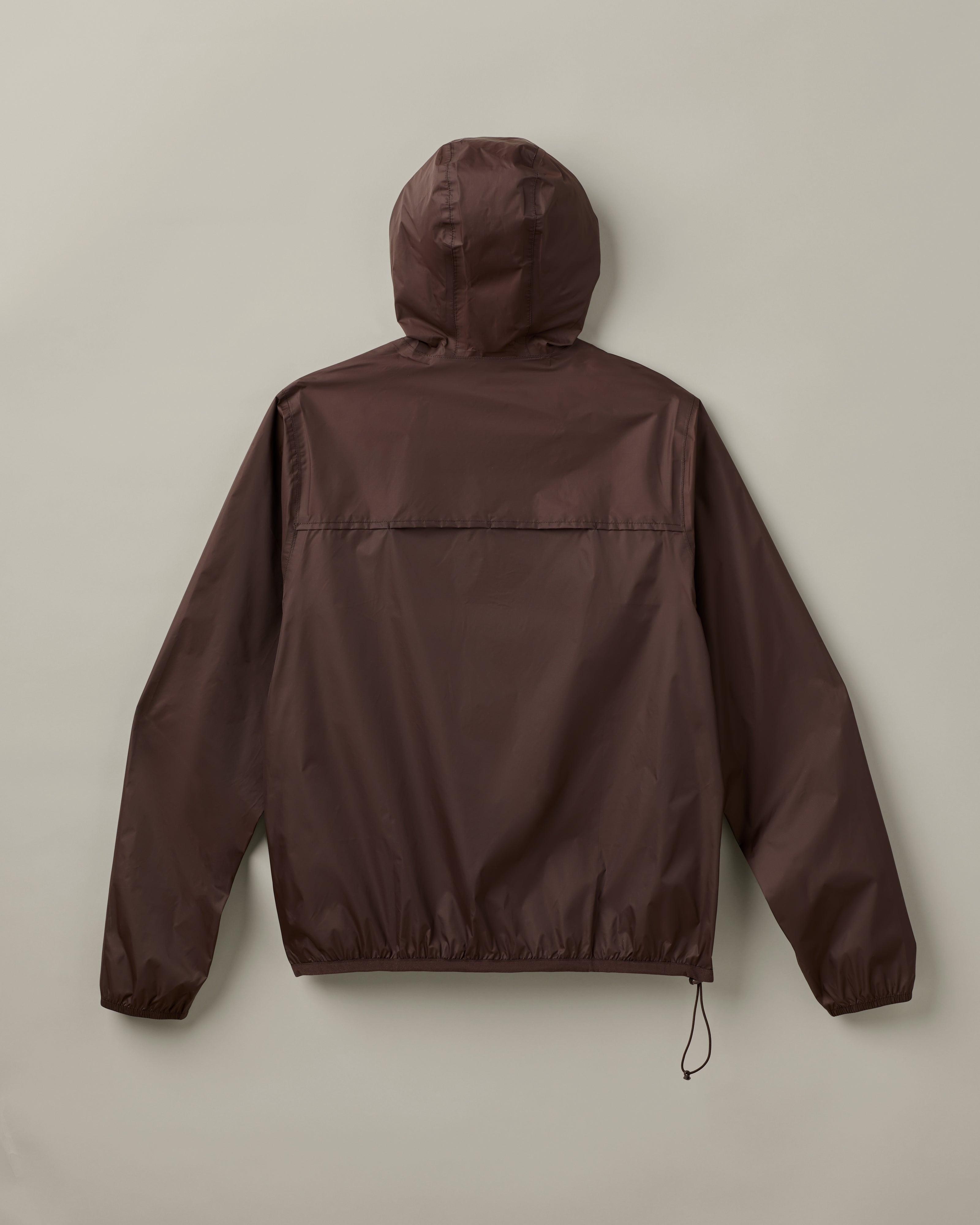 Espresso-coloured unisex packable jacket featuring retro Tim Hortons logo | Veste compressible unisexe espresso avec logo Tim Hortons rétro. - Image #7