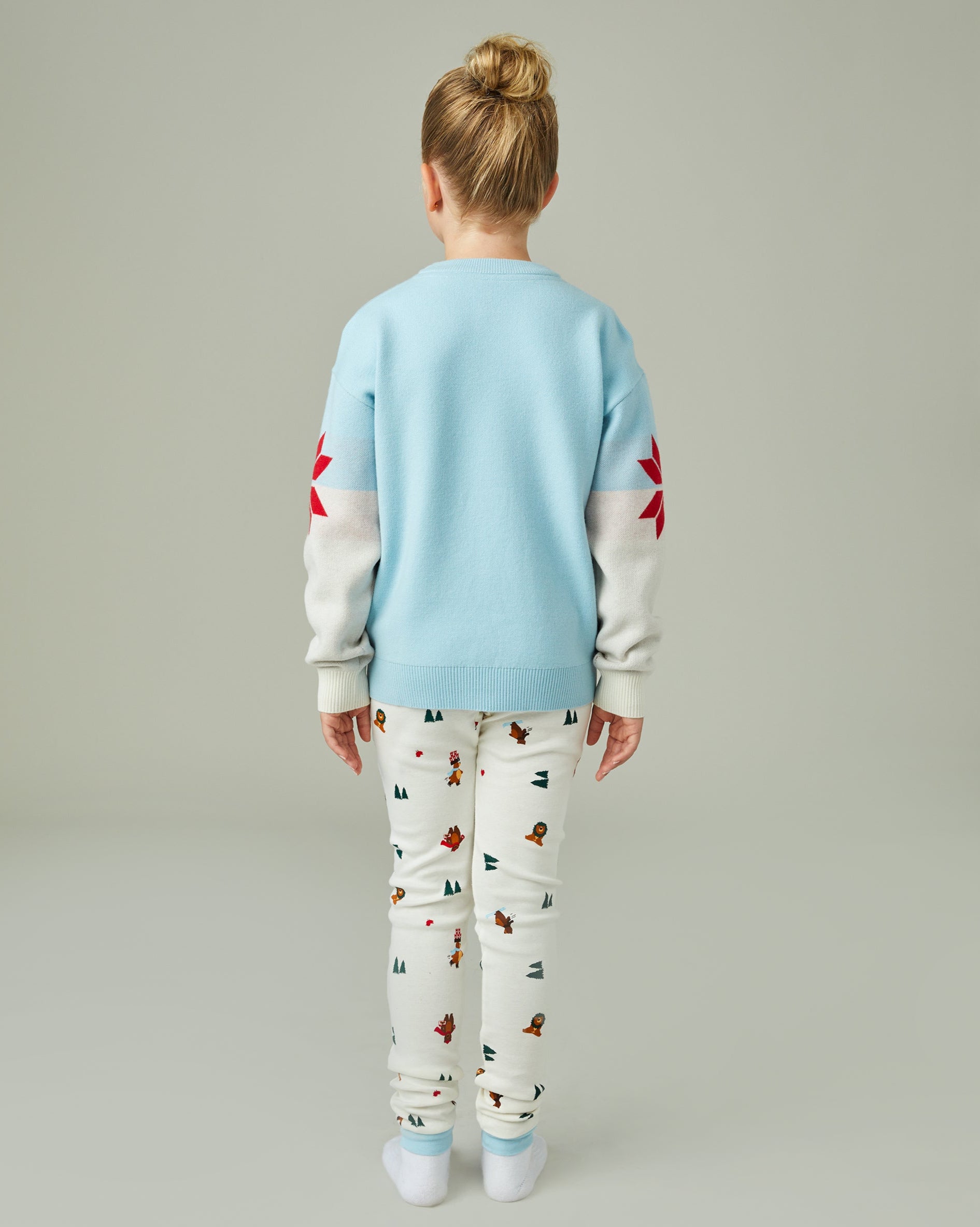 Tim Hortons Winter Bears Kids Holiday Sweater | Chandail Tim Hortons ours d’hiver des Fêtes pour enfants - Image #5