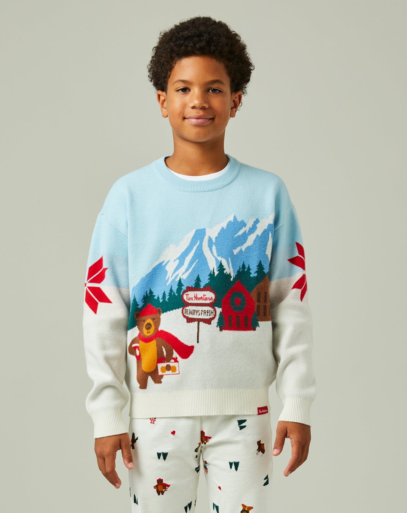 Tim Hortons Winter Bears Kids Holiday Sweater | Chandail Tim Hortons ours d’hiver des Fêtes pour enfants - Image #2