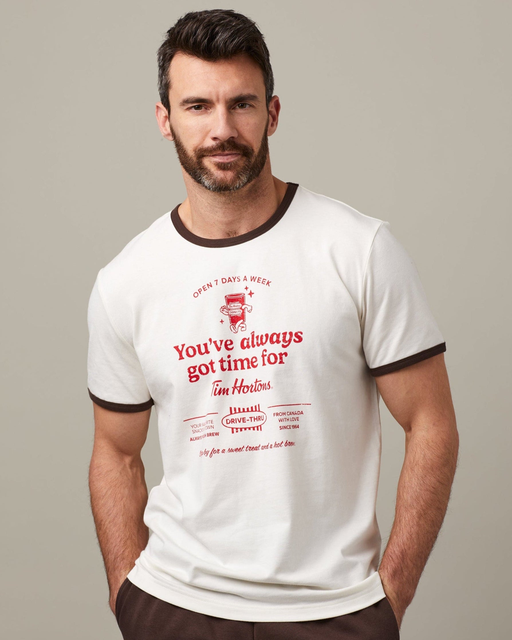 Tim Hortons Unisex Ringer T-Shirt | T-shirt unisexe à bords contrastés de Tim Hortons - Image #1