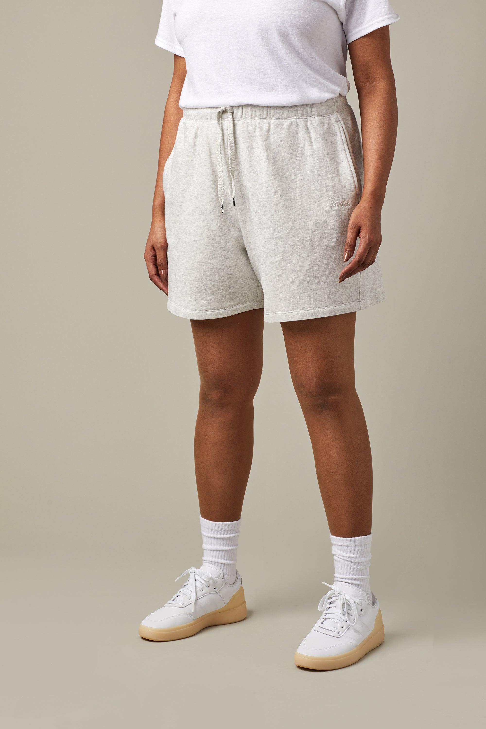 Tim Hortons Travel French Terry Shorts Grey | Short molletonné gris collection de voyage de Tim Hortons - Image #6