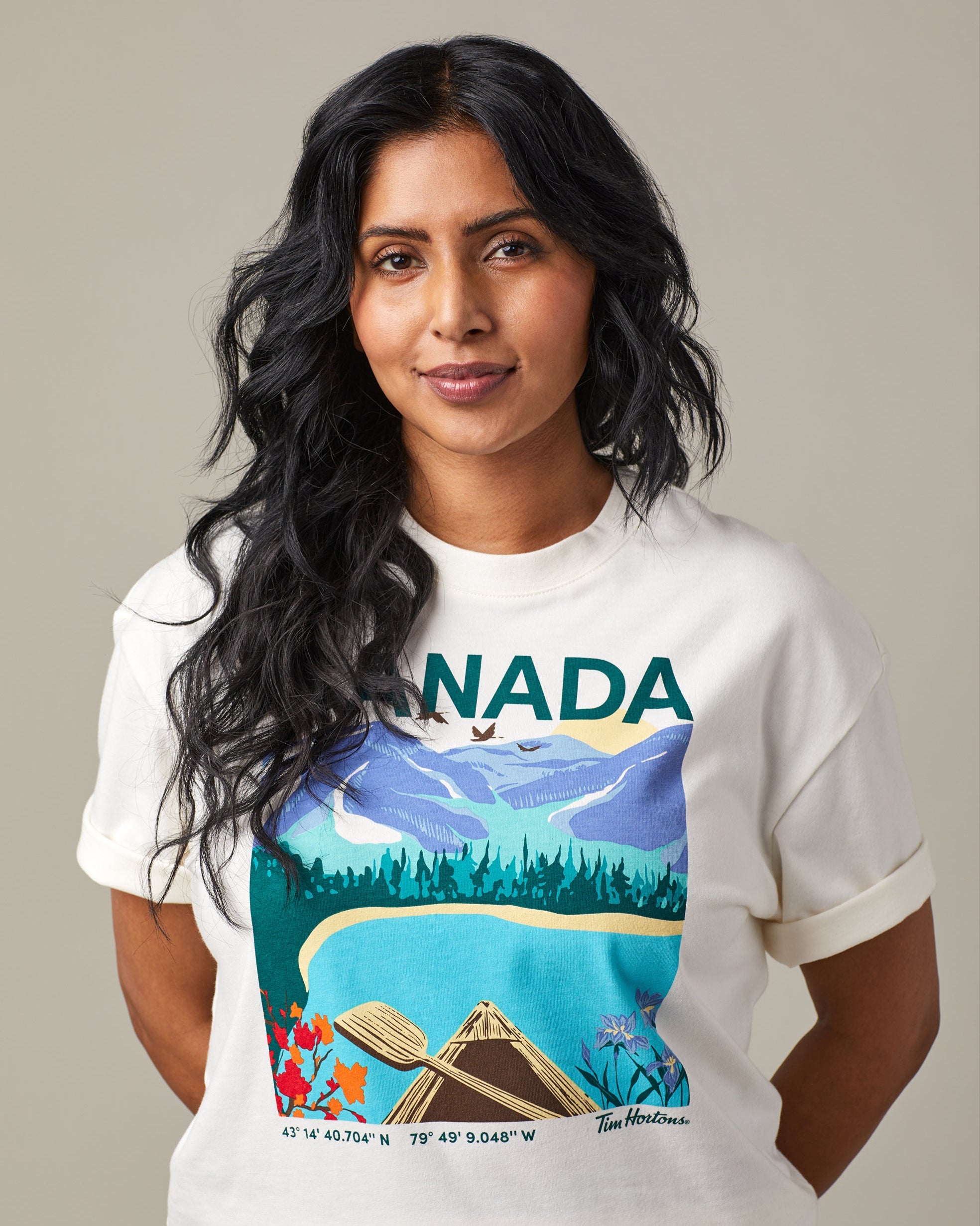 Tim Hortons Canada Graphic T-Shirt | Chandail avec un motif graphique du Canada de Tim Hortons - Image #3