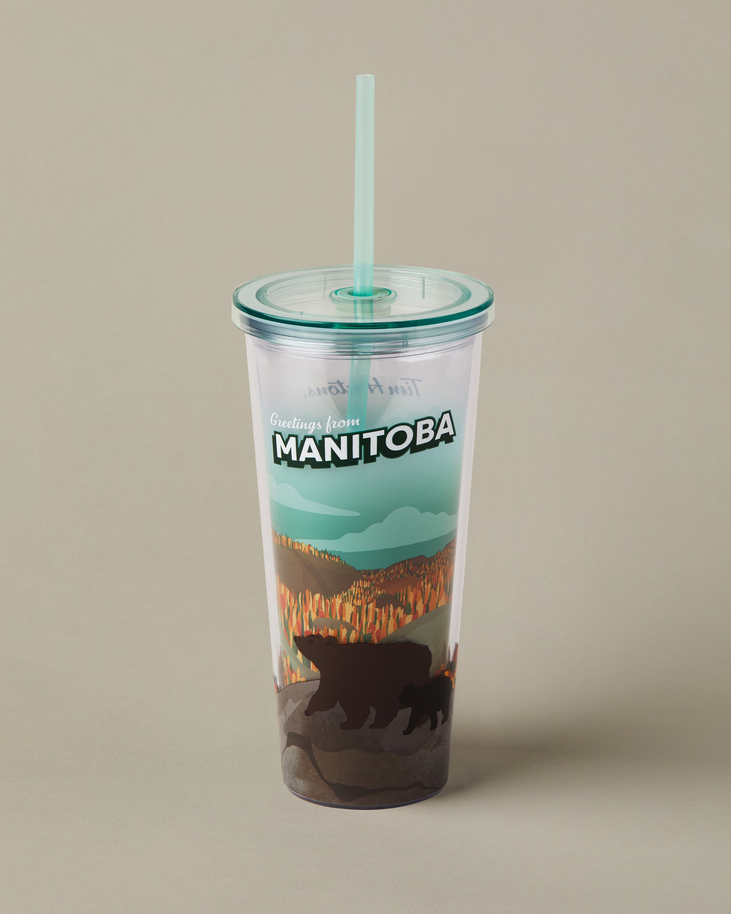 24oz Plastic Straw Tumbler with Canada design, for cold drinks | Gobelet de plastique de 24 oz avec paille représentant des paysages canadiens, pour les boissons froides. - Image #1