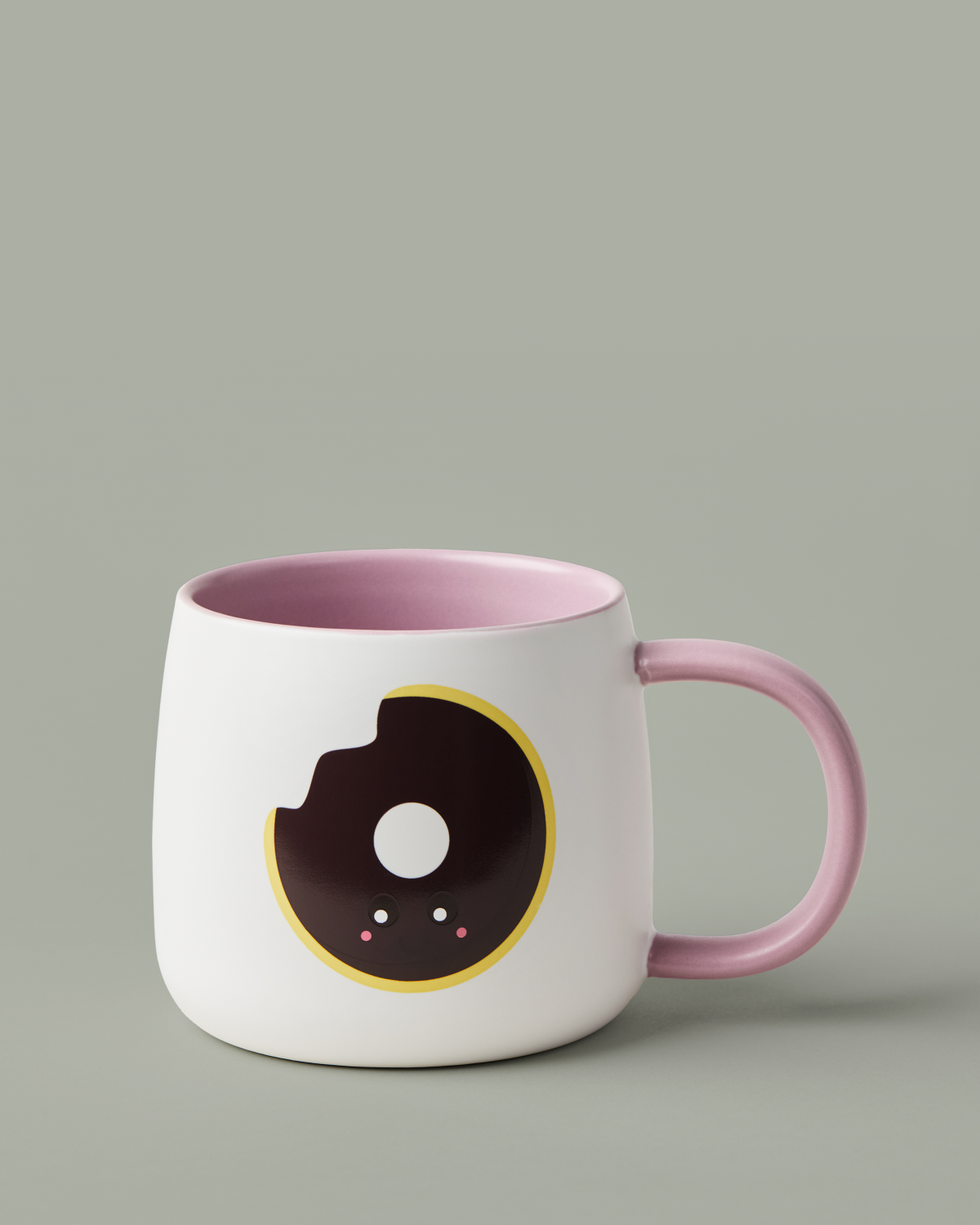 Limited edition Tim Hortons 16oz Donut Colour Changing Ceramic Mug | Tasse de porcelaine beigne de 16 oz Tim Hortons en édition limitée, avec changement de couleur - Image #1