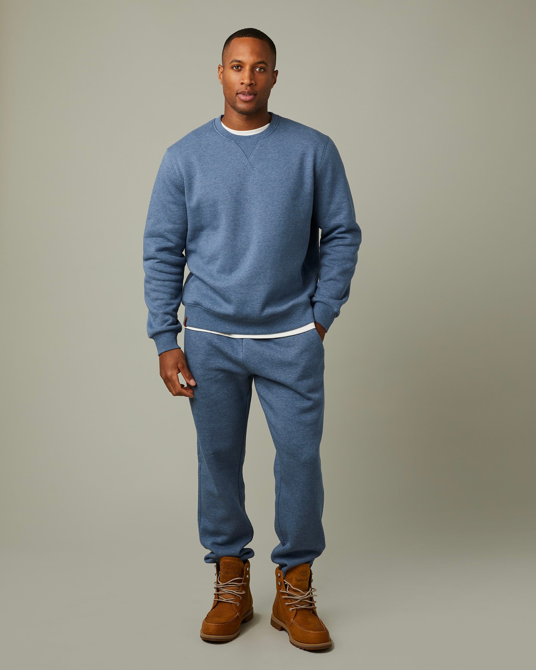 Heather blue crewneck with soft denim look | Chandail ras-de-cou bleu de style denim - Image #4
