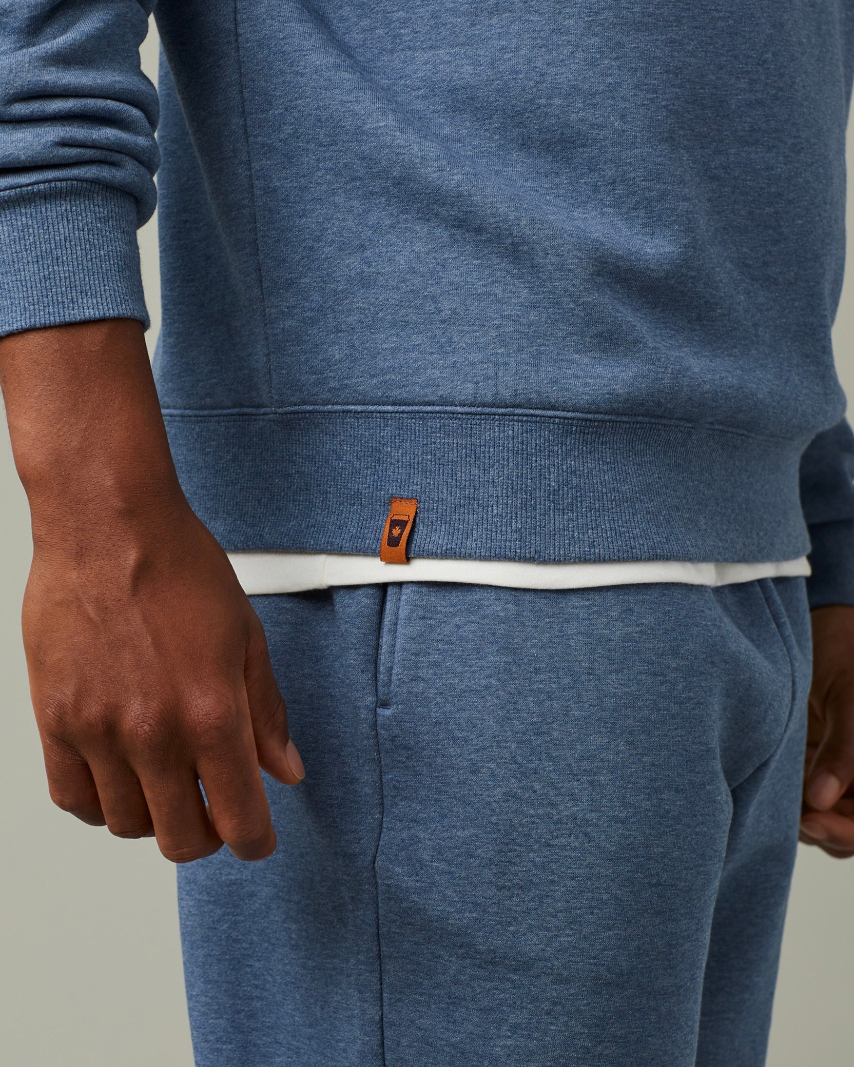 Heather blue crewneck with soft denim look | Chandail ras-de-cou bleu de style denim - Image #3