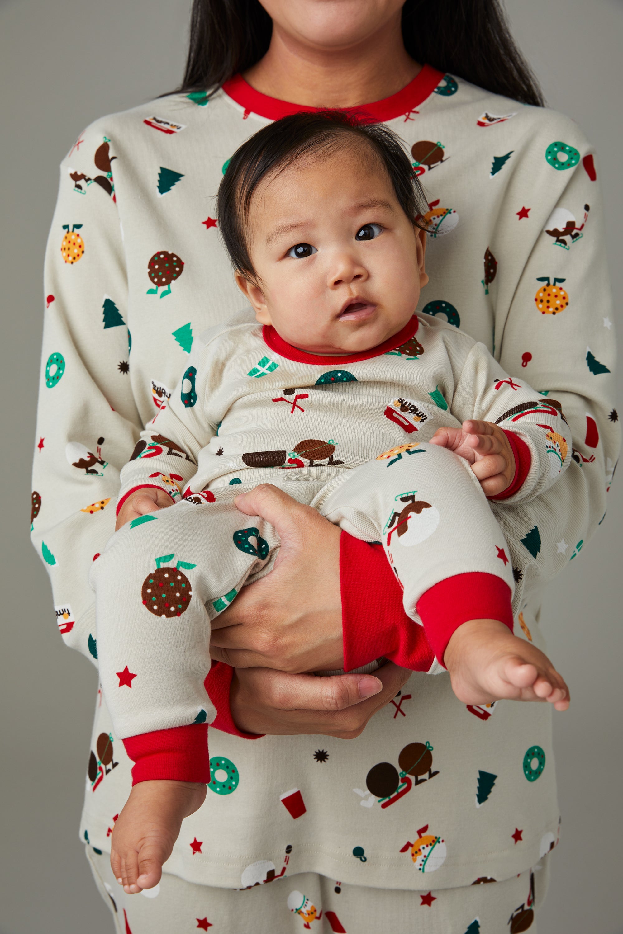 Tim Hortons Baby Pajamas with Timbits Print | Pyjama Tim Hortons pour bébés avec imprimé de Timbits - Image #1