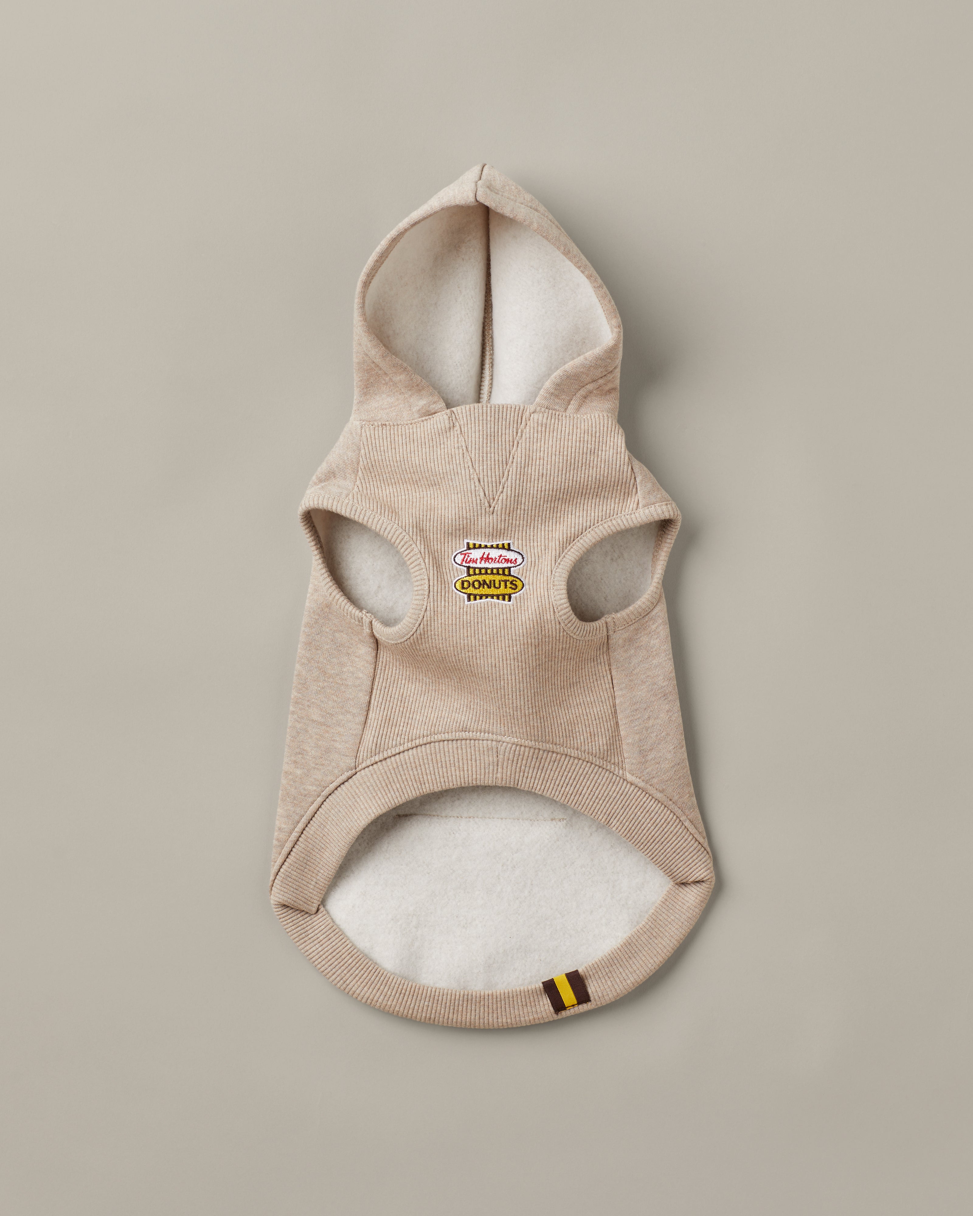 Iced Capp® marl pet hoodie featuring retro Tim Hortons branding | Chandail à capuchon gris chiné cappuccino glacé avec marque Tim Hortons rétro. - Image #2