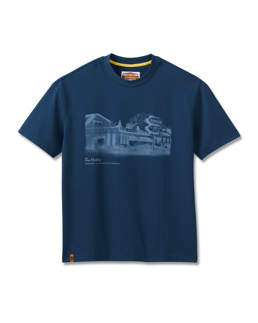 Navy blue T-shirt with vintage Tim Hortons Store #1 graphic | T-shirt bleu marine avec une image rétro d’un magasin Tim Hortons - Image #6